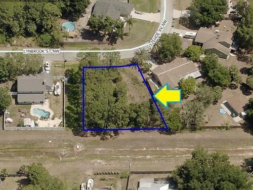 614 Lynbrook Street NW, Palm Bay, FL 32907