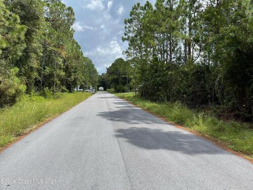 1350 Wade Street SE, Palm Bay, FL 32909