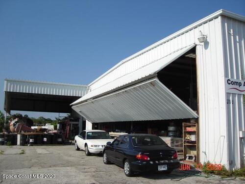 275 Manor Drive, Merritt Island, FL 32952