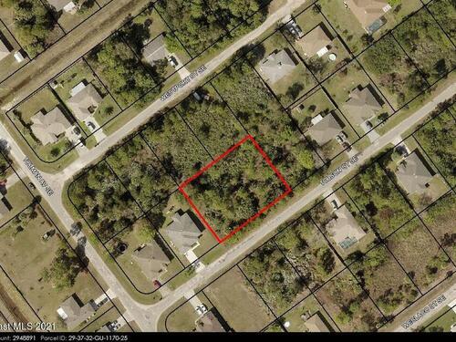 913 Tolson Street SE, Palm Bay, FL 32909