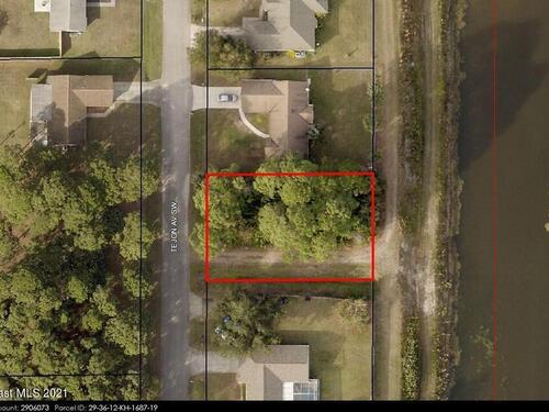 683 Tejon Avenue SW, Palm Bay, FL 32908