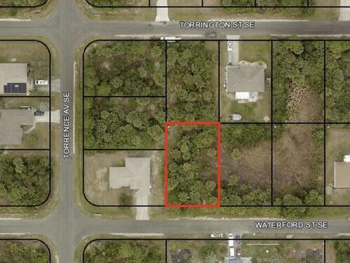 1213 Waterford Street SE, Palm Bay, FL 32909