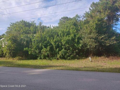 675 Raleigh Road SE, Palm Bay, FL 32909