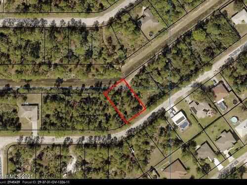 627 Tobias Street SE, Palm Bay, FL 32909