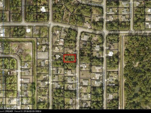 518 White Plains Avenue SW, Palm Bay, FL 32908