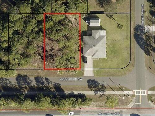 1811 Missouri Road NW, Palm Bay, FL 32907