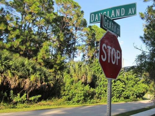708 Daysland Avenue SW, Palm Bay, FL 32908