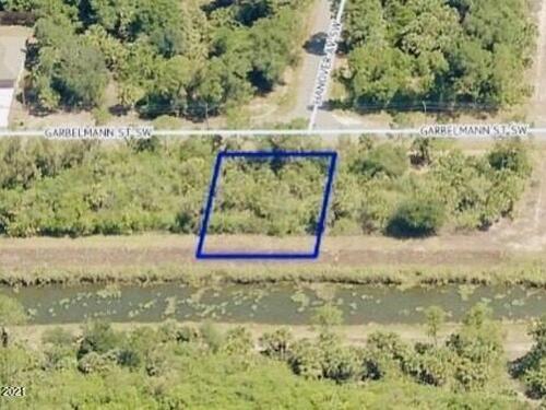 542 Garbelmann Street, Palm Bay, FL 32908