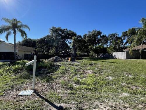 498 Golden Dove Avenue NE, Palm Bay, FL 32907