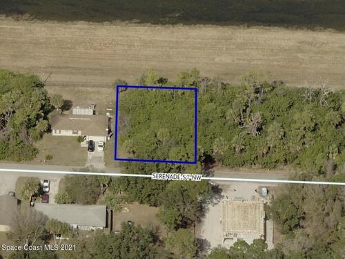 871 Serenade Street NW, Palm Bay, FL 32907
