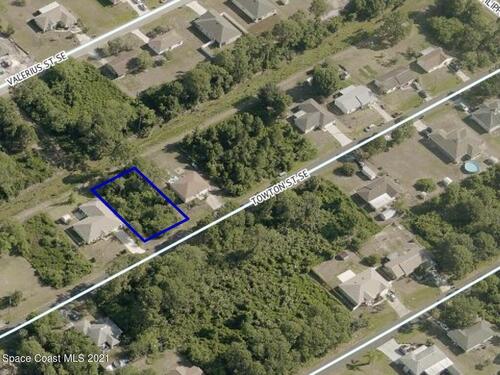 1349 Towton Street SE, Palm Bay, FL 32909