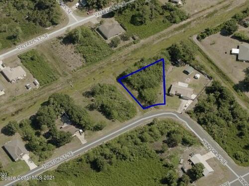 1499 Towton Street SE, Palm Bay, FL 32909