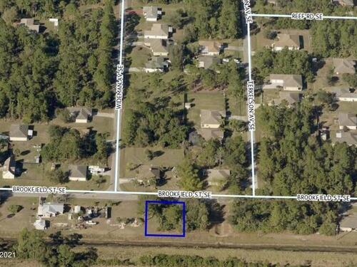 910 Brookfield Street SE, Palm Bay, FL 32909