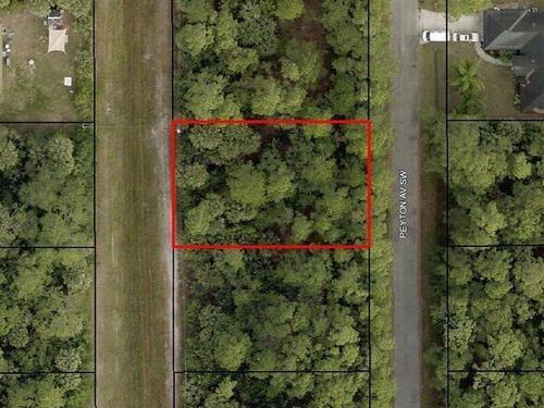 812 Peyton Avenue SW, Palm Bay, FL 32908