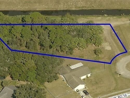 1130 Coastal Court SE, Palm Bay, FL 32909