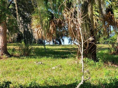 714 N Dixie Avenue, Titusville, FL 32796