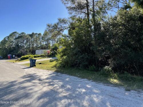 744 Griffin Avenue, Palm Bay, FL 32908