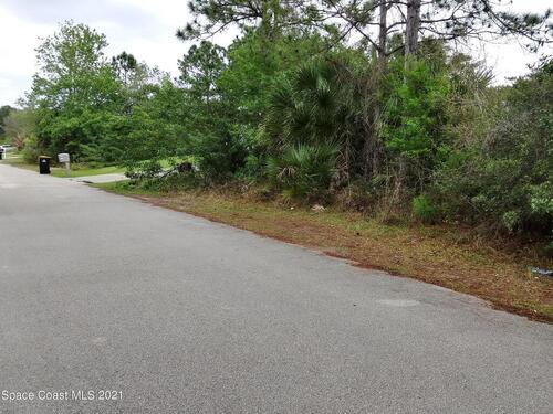 942 Sanger Street SE, Palm Bay, FL 32909