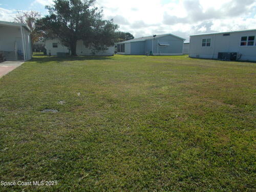 909 Pecan Circle, Sebastian, FL 32976