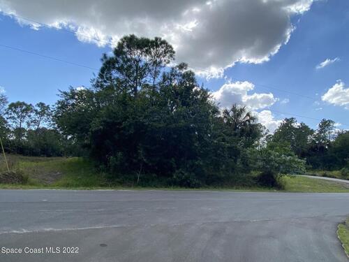 372 Reading Street SE, Palm Bay, FL 32909