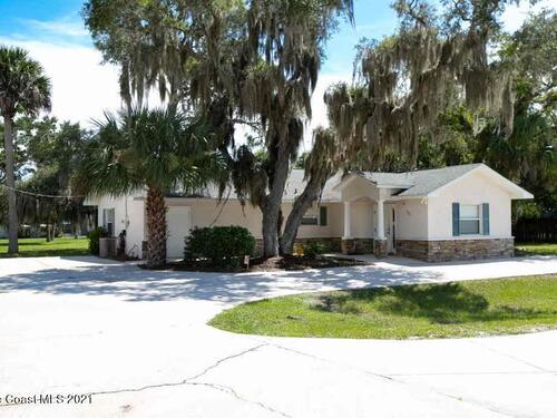 2775 Francis Street NE, Palm Bay, FL 32905