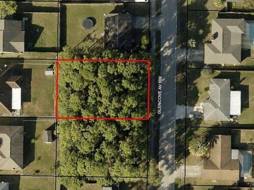 1192 Glencove Avenue NW, Palm Bay, FL 32907