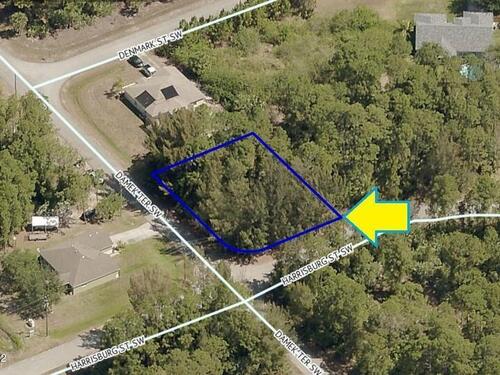 499 Harrisburg Street SW, Palm Bay, FL 32908