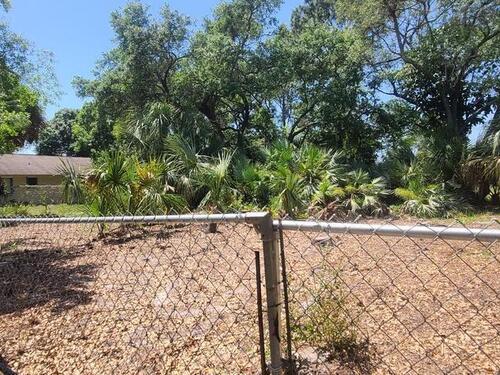 1020 Jupiter Boulevard NW, Palm Bay, FL 32907