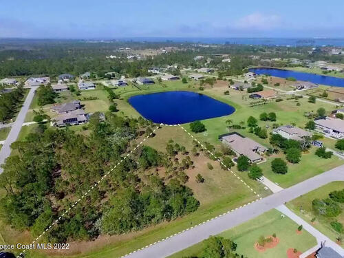 3888 Gardenwood Circle, Grant, FL 32949