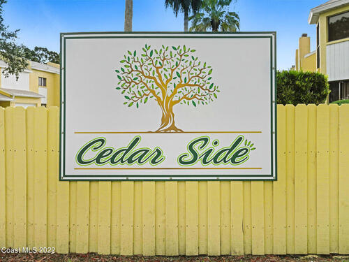 672 Cedar Side Circle NE, Palm Bay, FL 32905