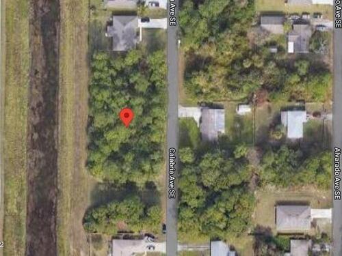 468 Calabria Avenue SE, Palm Bay, FL 32909