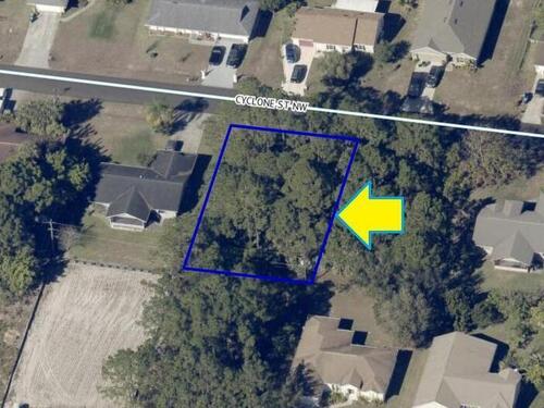 1840 Cyclone Street NW, Palm Bay, FL 32907