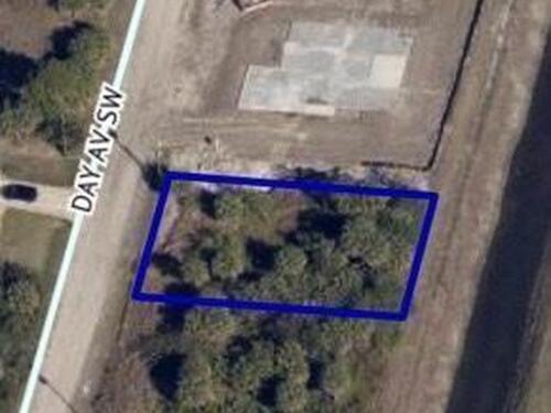 2167 Day Avenue SW, Palm Bay, FL 32908