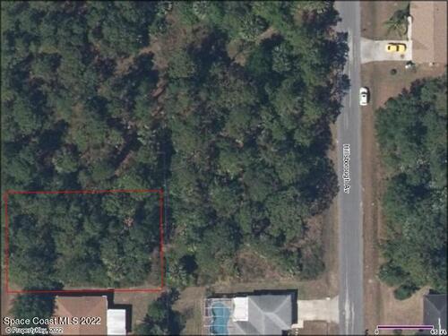 141 Hilton Avenue NW, Palm Bay, FL 32907