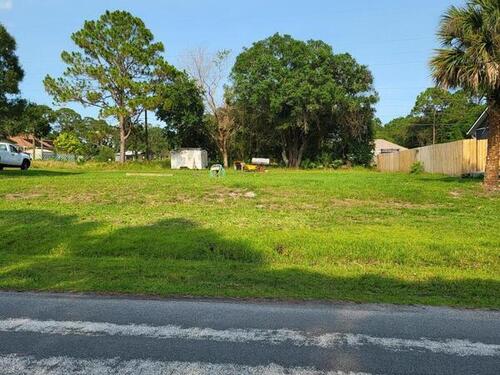 441 Higgs Avenue NW, Palm Bay, FL 32907