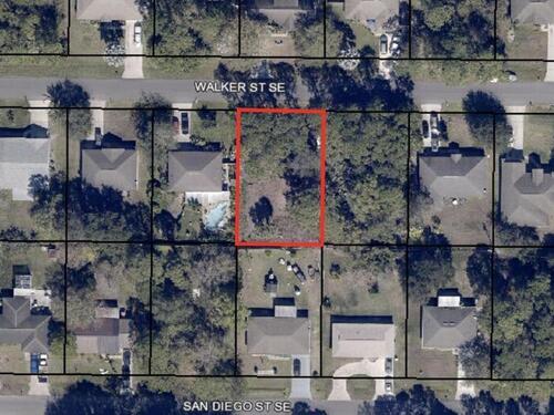1670 Walker Street SE, Palm Bay, FL 32909