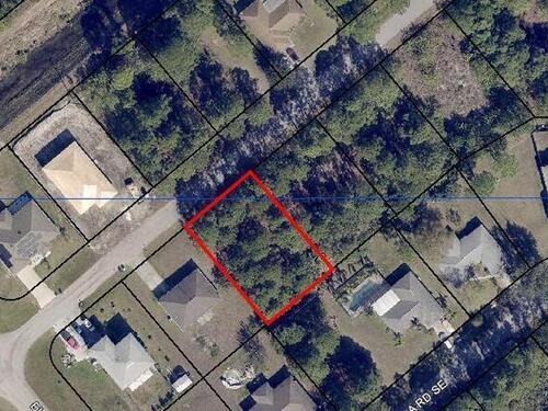 1018 Ray Road SE, Palm Bay, FL 32909