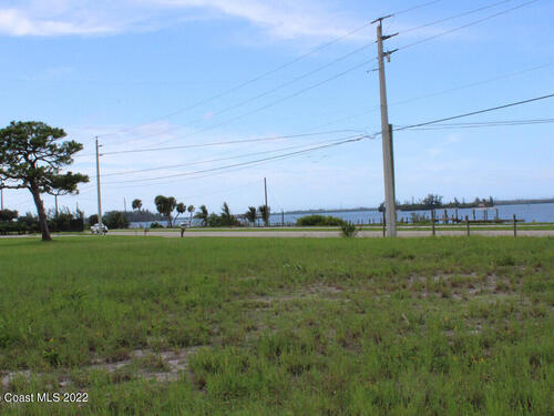 7000 S Highway 1, Grant, FL 32949