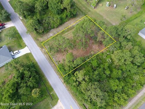 714 Upland Avenue SE, Palm Bay, FL 32909