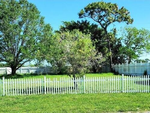 1807 Ardmore Street NE, Palm Bay, FL 32907