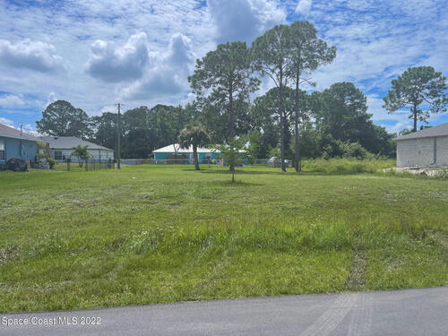 205 Wendover Road SW, Palm Bay, FL 32908