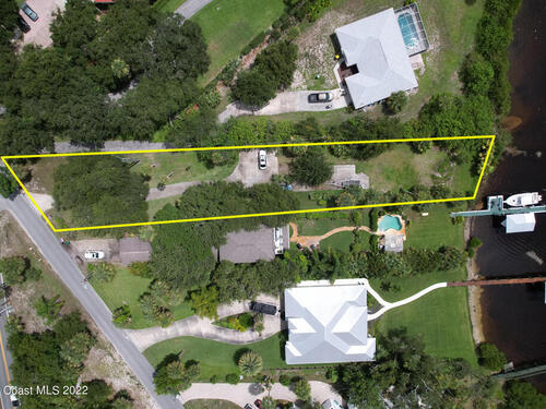 9716 Riverview Drive, Sebastian, FL 32976