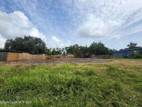 512 Palm Avenue, Merritt Island, FL 32952