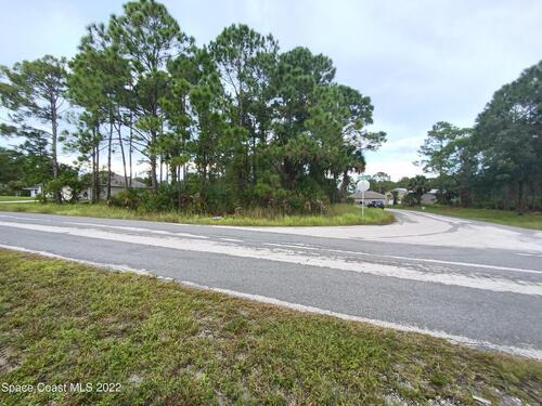 1265 Biarritz Street NW, Palm Bay, FL 32907