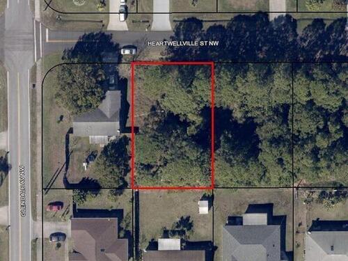 1590 Heartwellville Street NW, Palm Bay, FL 32907