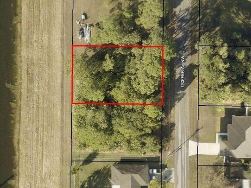 118 Hoffer Avenue NW, Palm Bay, FL 32907
