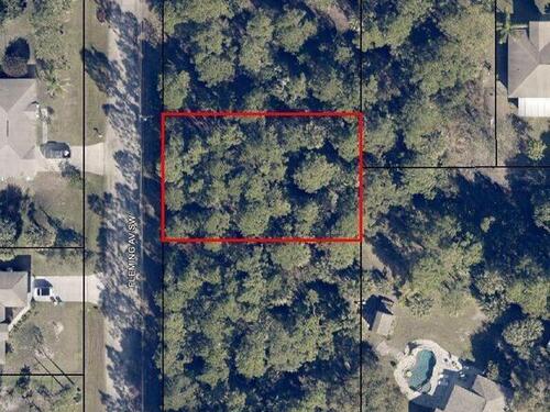 2761 Fleming Avenue SW, Palm Bay, FL 32908