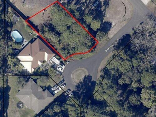 466 Bahia Court NW, Palm Bay, FL 32907