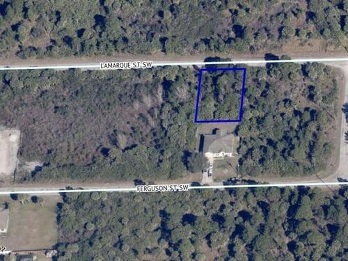 164 Lamarque Street SW, Palm Bay, FL 32908