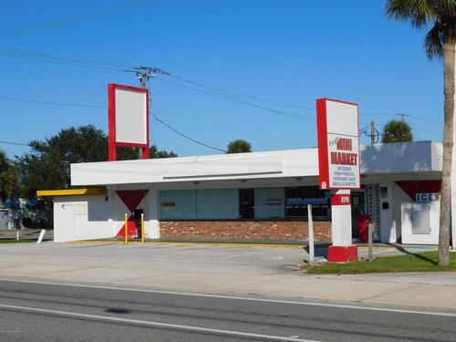8590 N Atlantic Avenue, Cape Canaveral, FL 32920